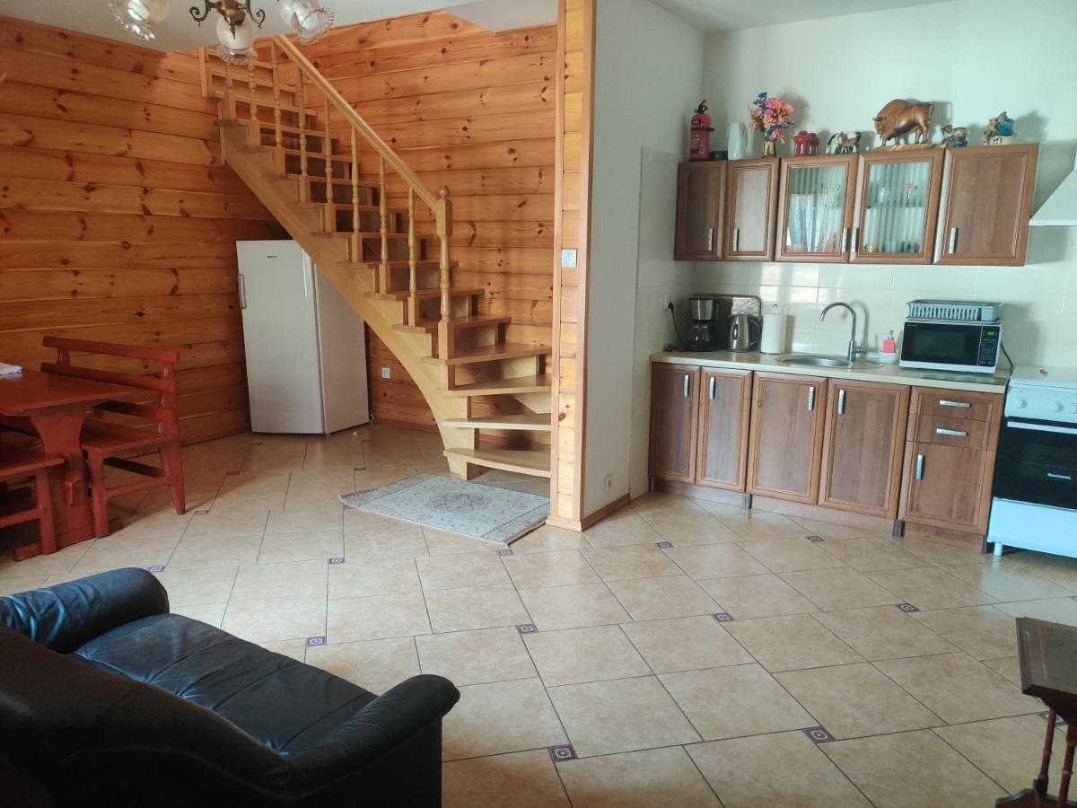 Cztery Pory Roku Guest House Bialowieza Ngoại thất bức ảnh
