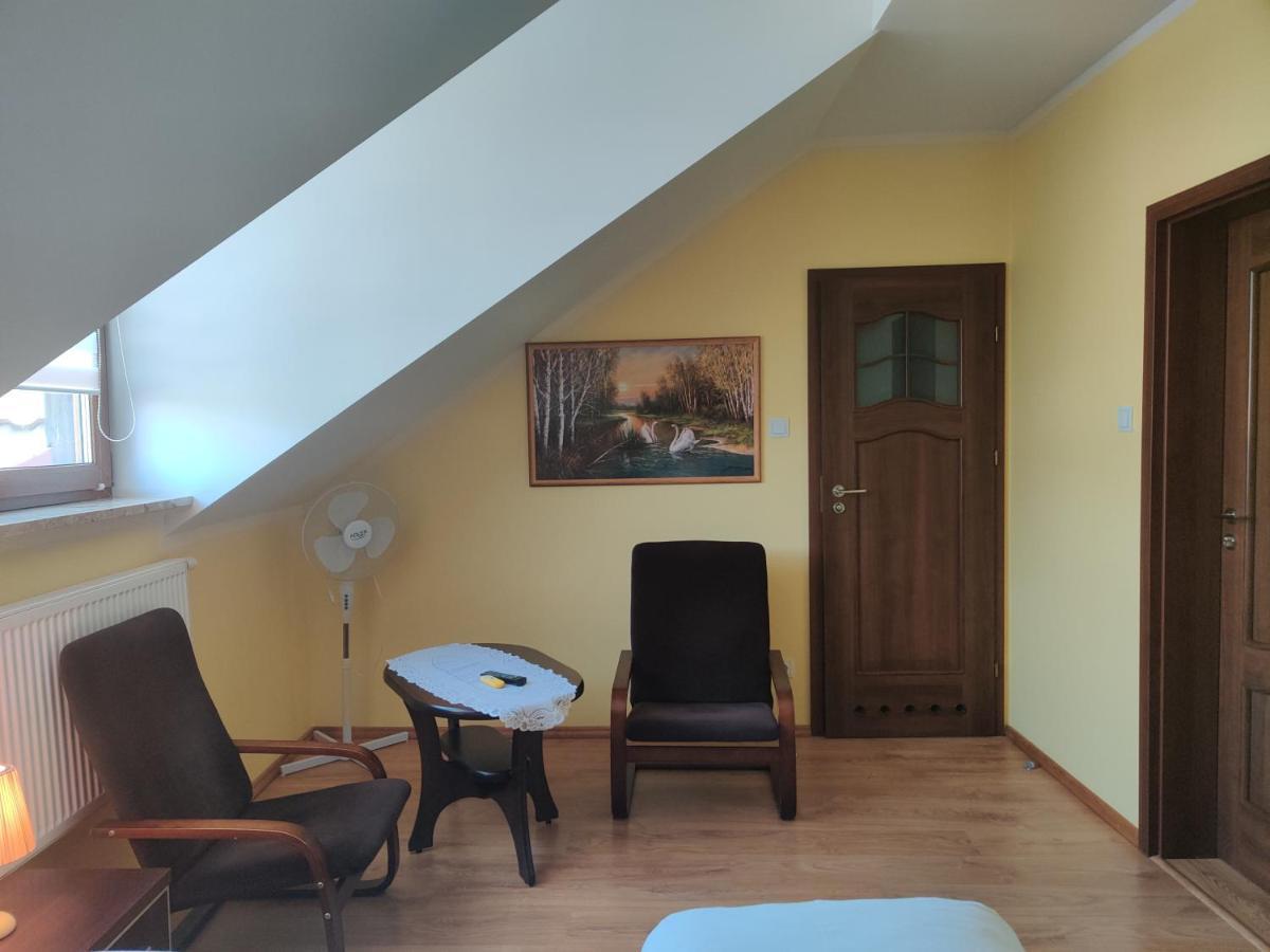 Cztery Pory Roku Guest House Bialowieza Ngoại thất bức ảnh