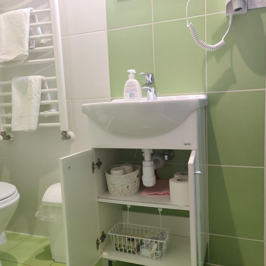 Cztery Pory Roku Guest House Bialowieza Ngoại thất bức ảnh