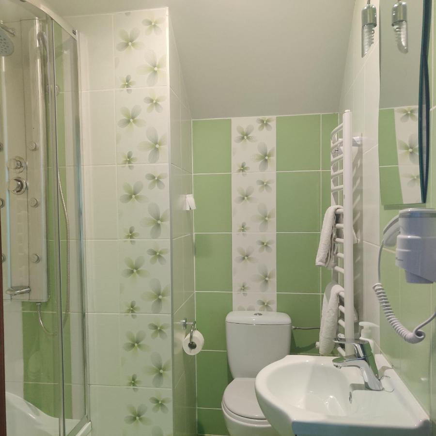 Cztery Pory Roku Guest House Bialowieza Ngoại thất bức ảnh