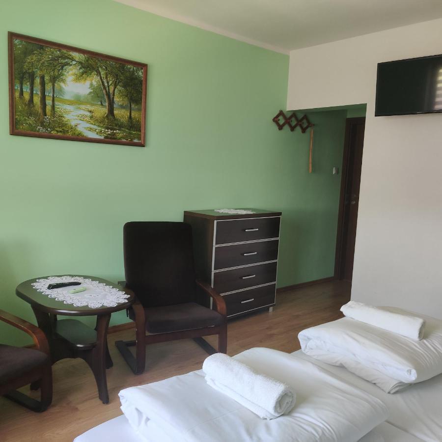 Cztery Pory Roku Guest House Bialowieza Ngoại thất bức ảnh