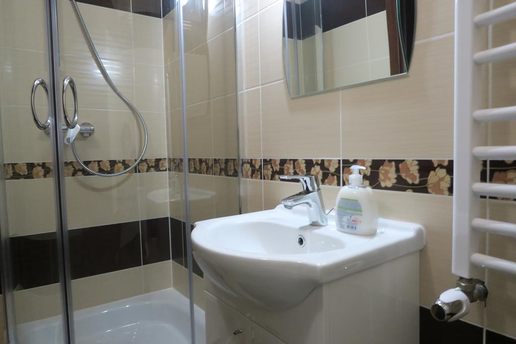 Cztery Pory Roku Guest House Bialowieza Phòng bức ảnh